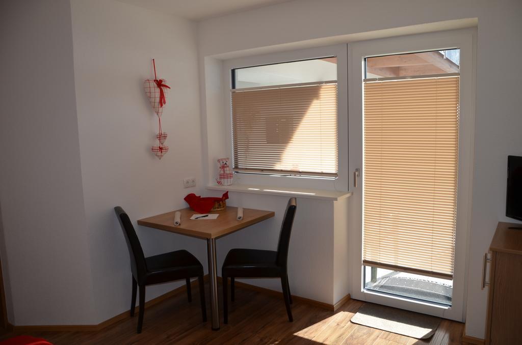 Appartement Alpengluehn Oetz Esterno foto